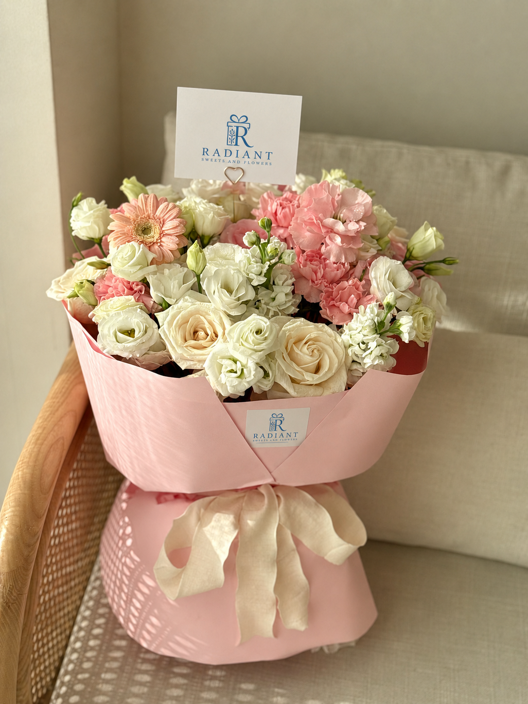 Premium Pinky Hand Bouquet
