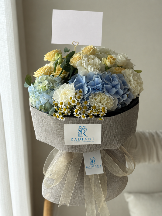Premium Bloom Hand Bouquet